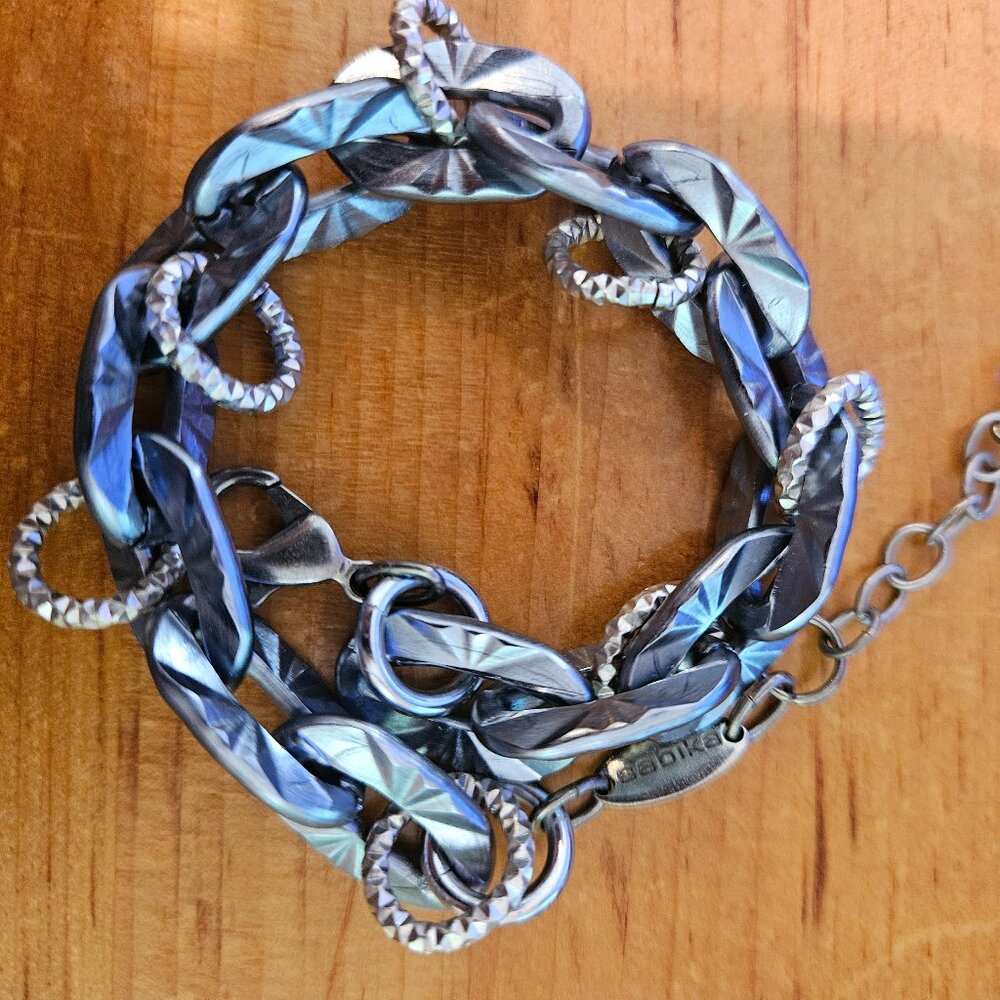 Sabika Grey & Silver Etched Chain Bracelet